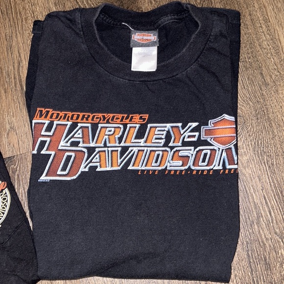 Authentic Harley Davidson T-Shirt Bundle (2 shirts) - Picture 3 of 5